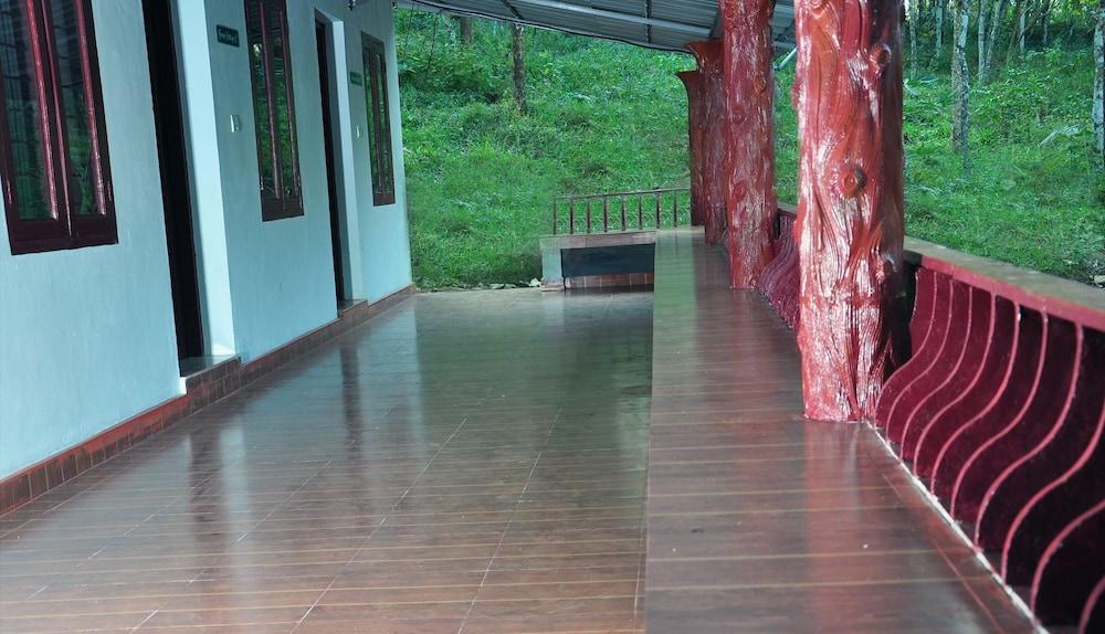 Punarjani Ayurvedic Resorts Ramakkalmedu Exteriör bild